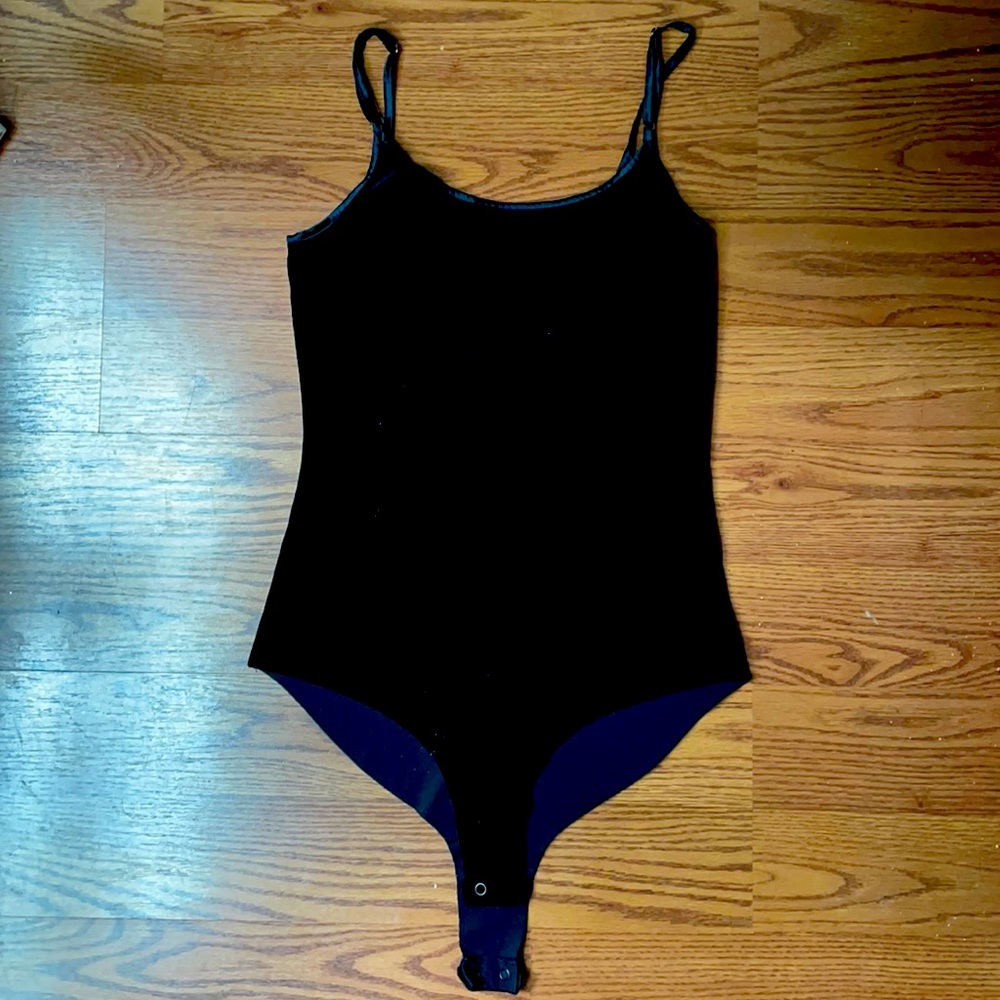 Harlowe & Graham low back velvet bodysuit size s